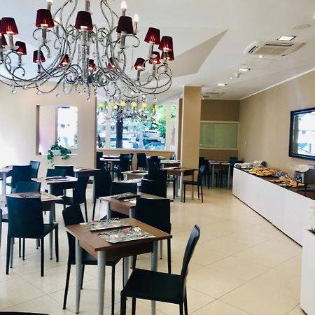 Hotel In Cesenatico Ngoại thất bức ảnh